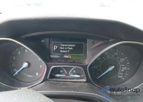 2017 Ford Focus S z USA, uszkodzony, nr VIN 1FADP3E20HL302784